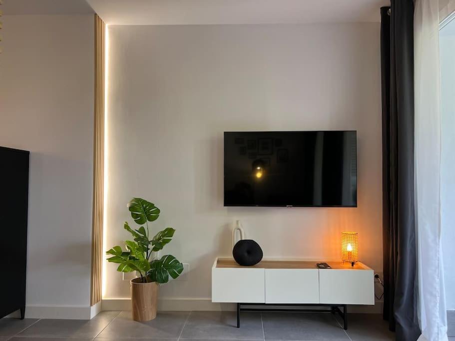 Puerto Banus Eddie Suite 马尔韦利亚 外观 照片