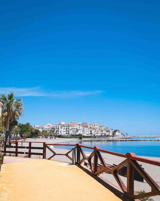 Puerto Banus Eddie Suite 马尔韦利亚 外观 照片